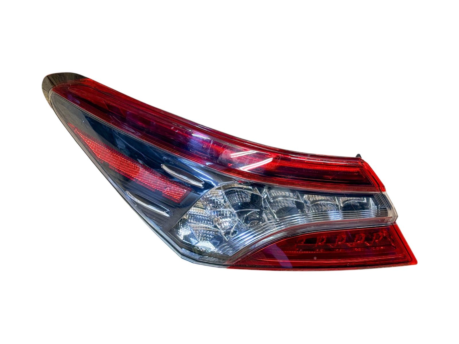 Calavera Izquierda Toyota Camry Hybrid 2021 - 2023